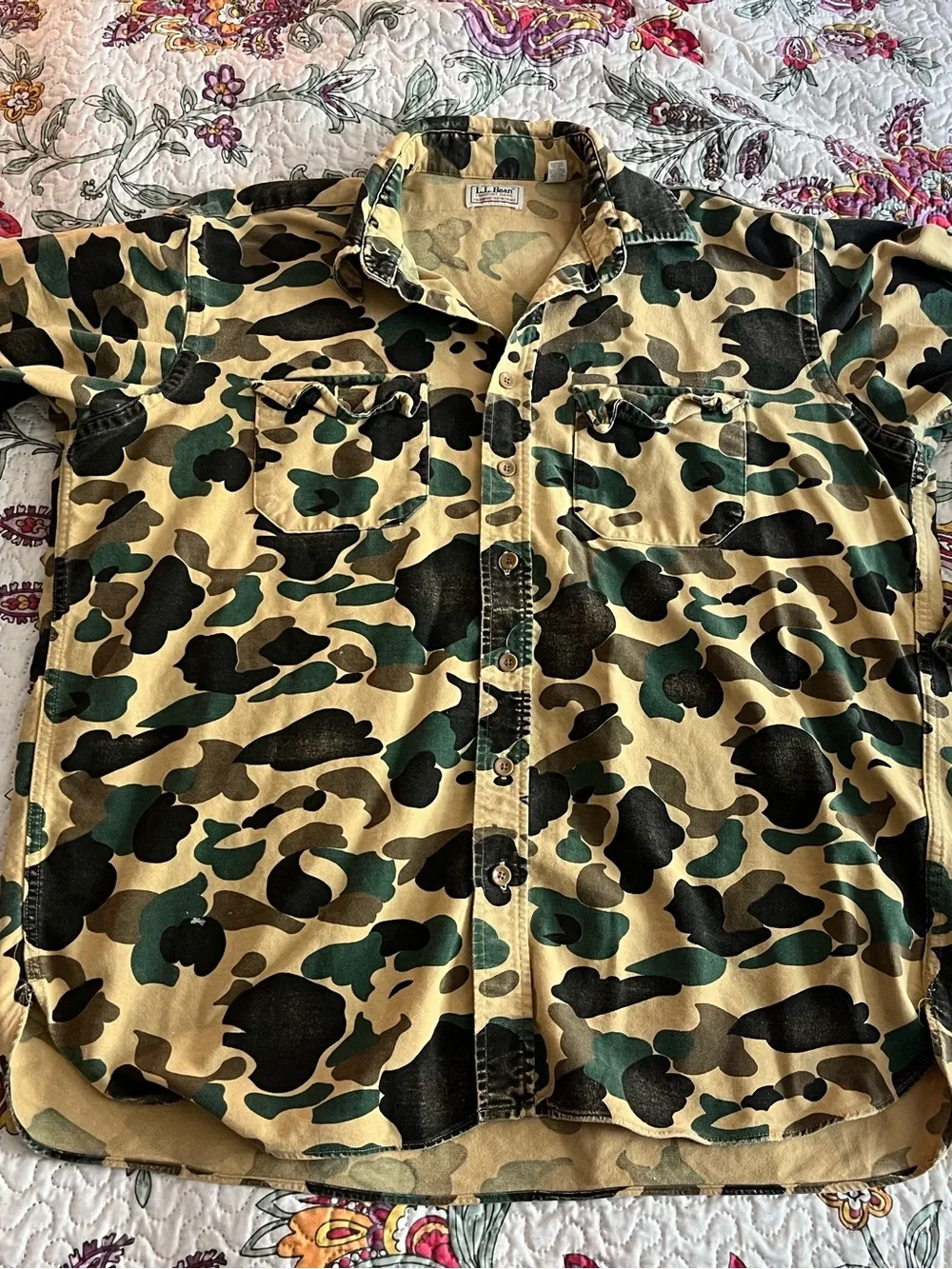 Vintage Men’s 80’s LL Bean Camo Longsleeve Tshirt Size 17 1/2 Made in USA - Picture 1 of 7